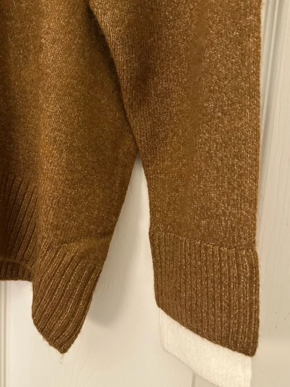 Cece Crewneck Sweater brown Cream Trim NWT size large MSRP $69 fisherman coastal